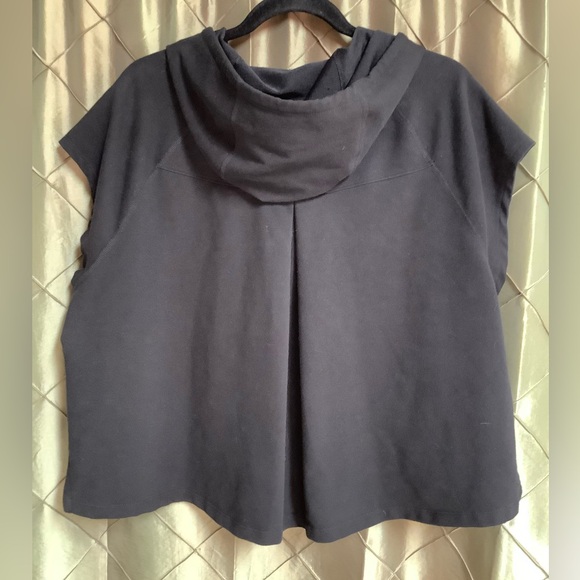 🦋4 for $20, or as marked. EUC- Avia French Terry Loose Fit Cropped Hoodie - Picture 4 of 6